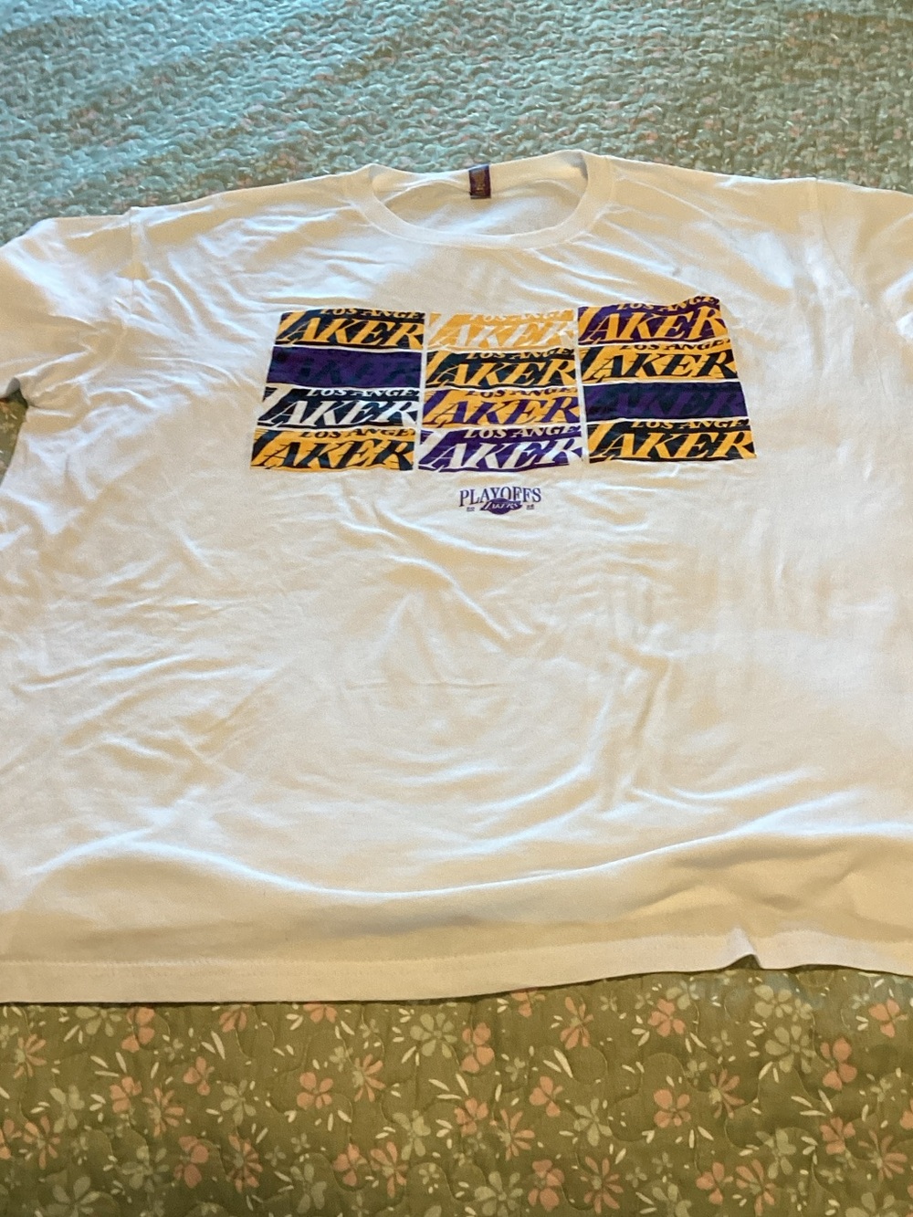 Los Angeles Lakers White Short-Sleeve Playoffs Graphic Tee XL NWOT